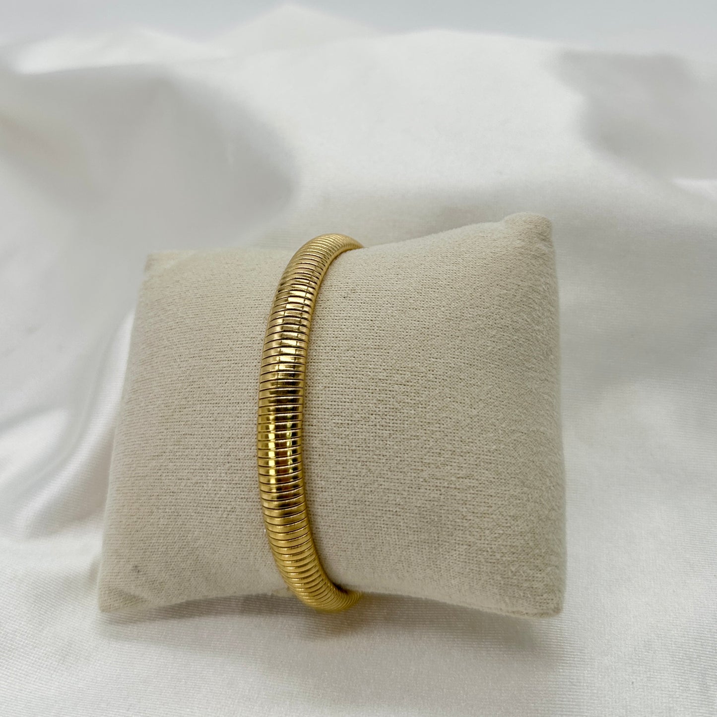 Essential Bangle 8mm