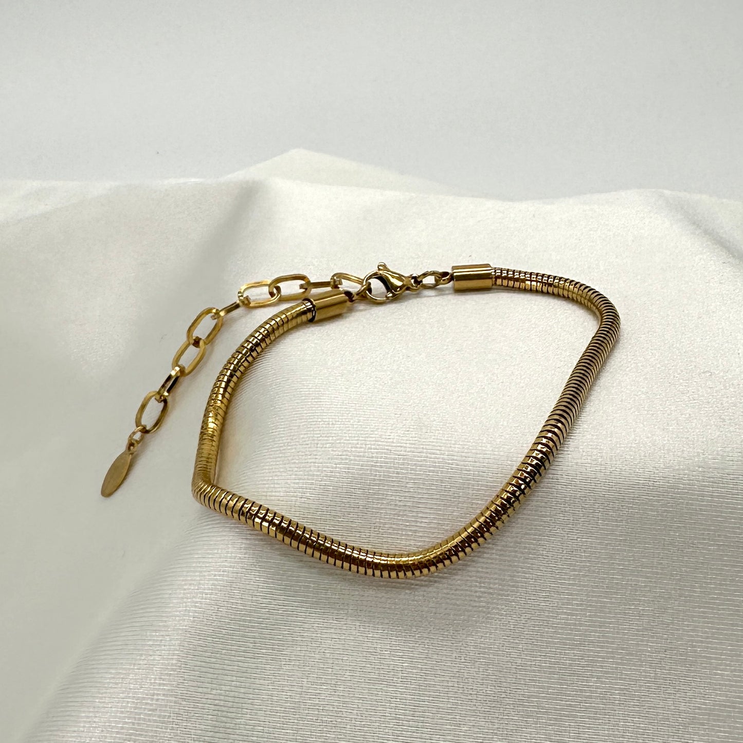 Fine Bangle Gold