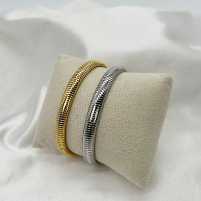 Essential Bangle 8mm