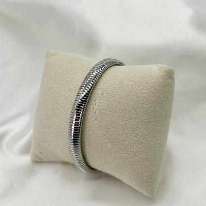 Essential Bangle 8mm