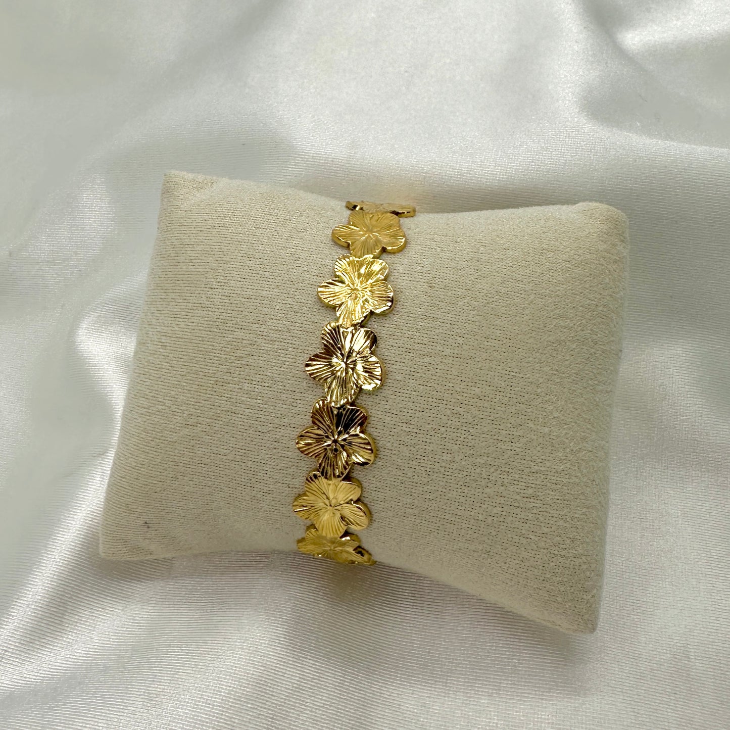 Flower Bracelet small